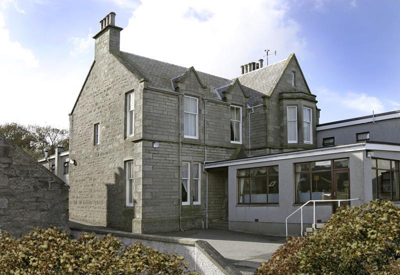 The Kveldsro House Hotel Lerwick Exterior photo